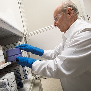 corning-guide-cryopreservation-editorial-d-20-420-2129 corning-guide-cryopreservation-editorial-d-20-420-2129
